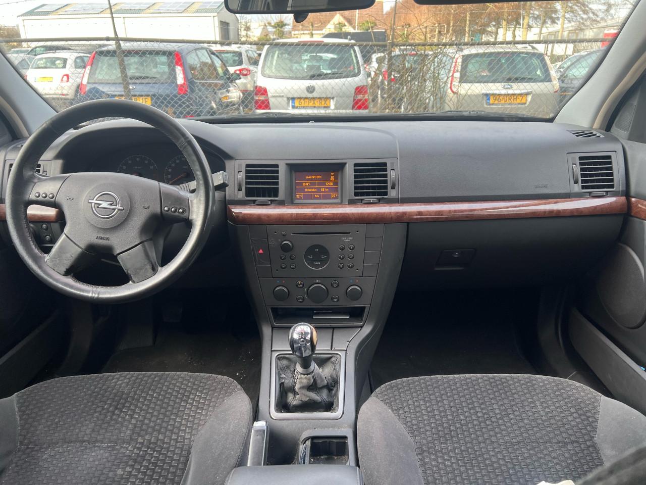Opel Vectra 1.8-16V Elegance Vol Jaar Apk