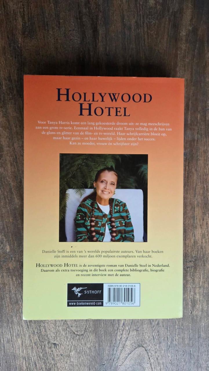 Roman 'Hollywood hotel' van Danielle Steel.