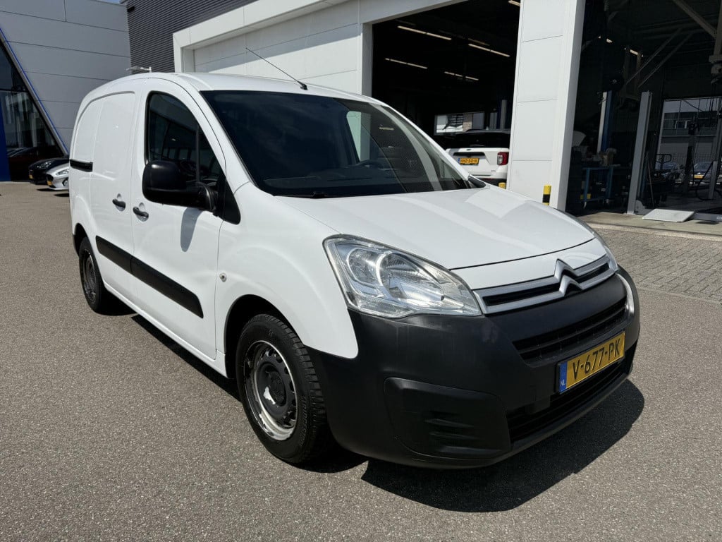 Citroen Berlingo 1.6 bluehdi 75 club | cruise control | trekhaak | a/c