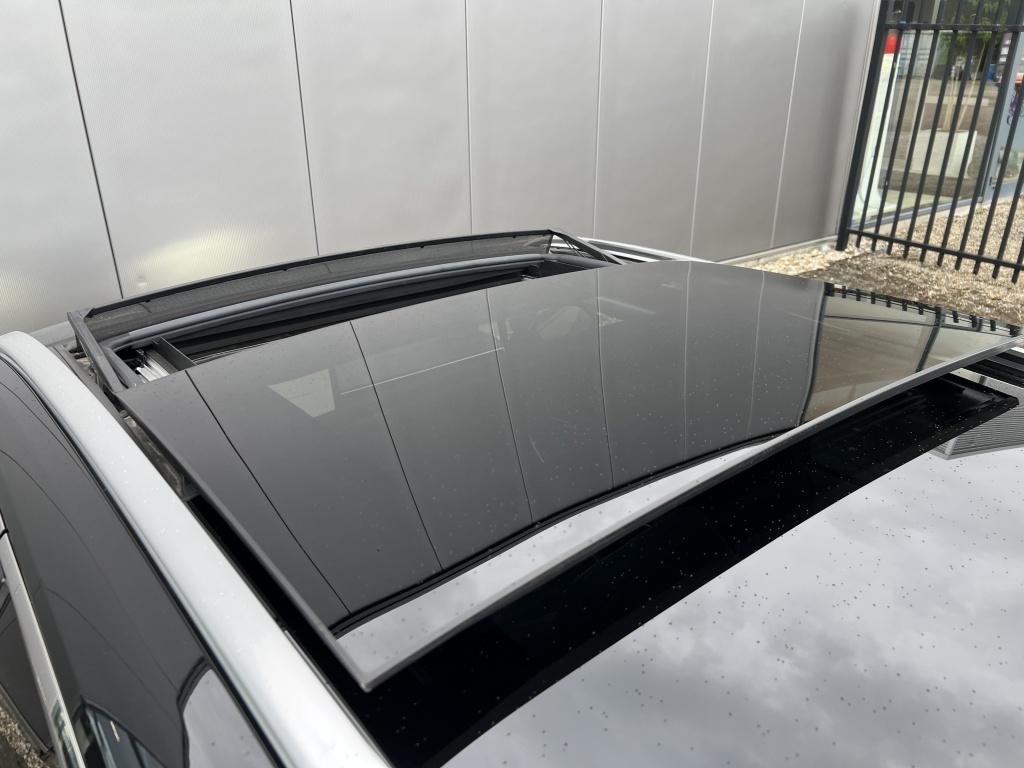 Toyota Corolla Touring Sports hybrid 180 executive| schuif kanteldak| jbl a