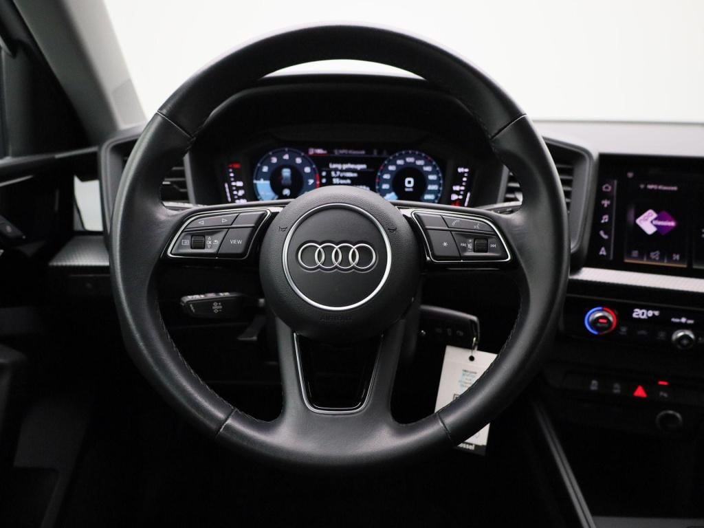 Audi A1 Sportback 1.0 25 tfsi 70kw attraction | virtual cockpit | apple car