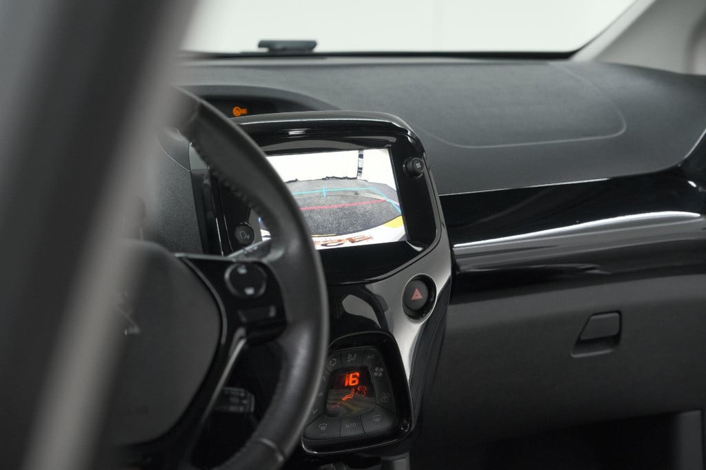 Peugeot 108 1.0 e-vti allure | unieke kilometerstand | camera | climate con