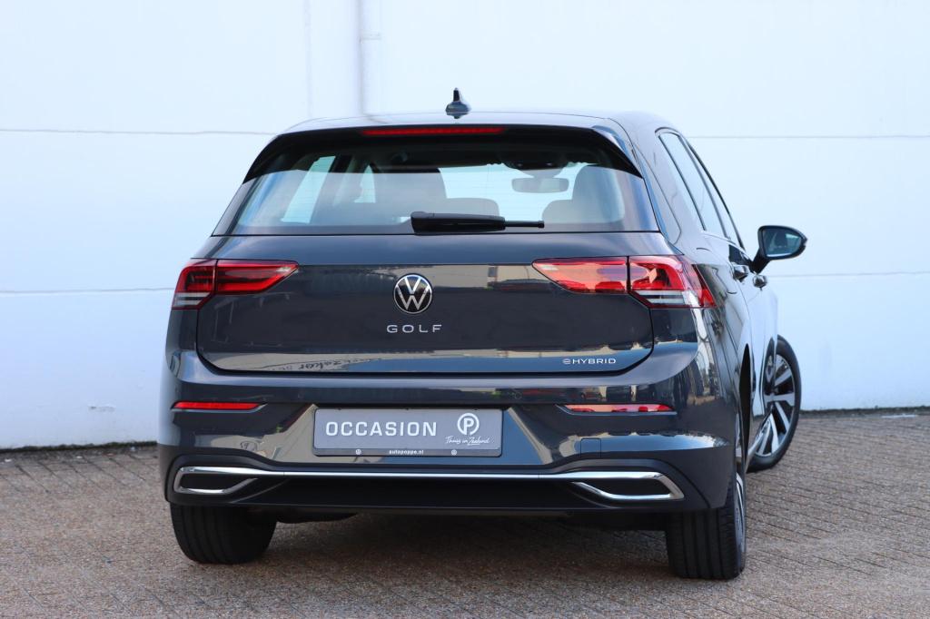 Volkswagen Golf 1.4 ehybrid style 204pk dsg6 | soh 89,2% |