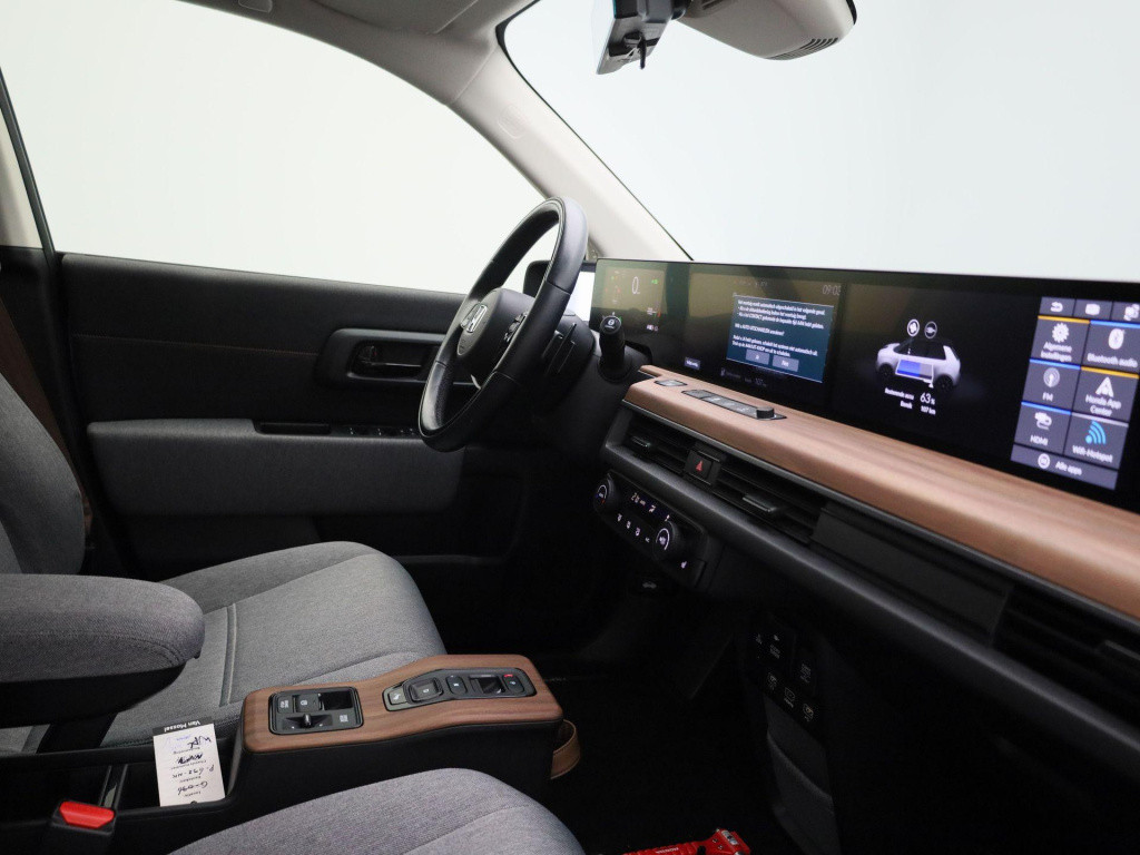 Honda E advance 17" | automaat | navigatie | panoramadak | 360 camera | app