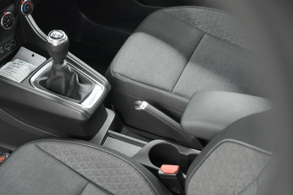 Renault Captur tce 90 evolution | parkeersensoren | navigatie | allseason b