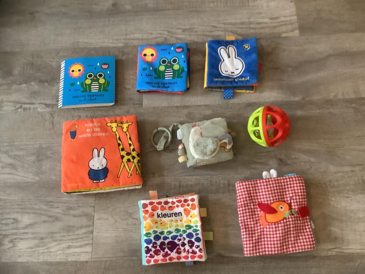 Baby Stoffen Zoek en Voel Boekjes + Grijpbal - Little Dutch, Hema, Nijntje
