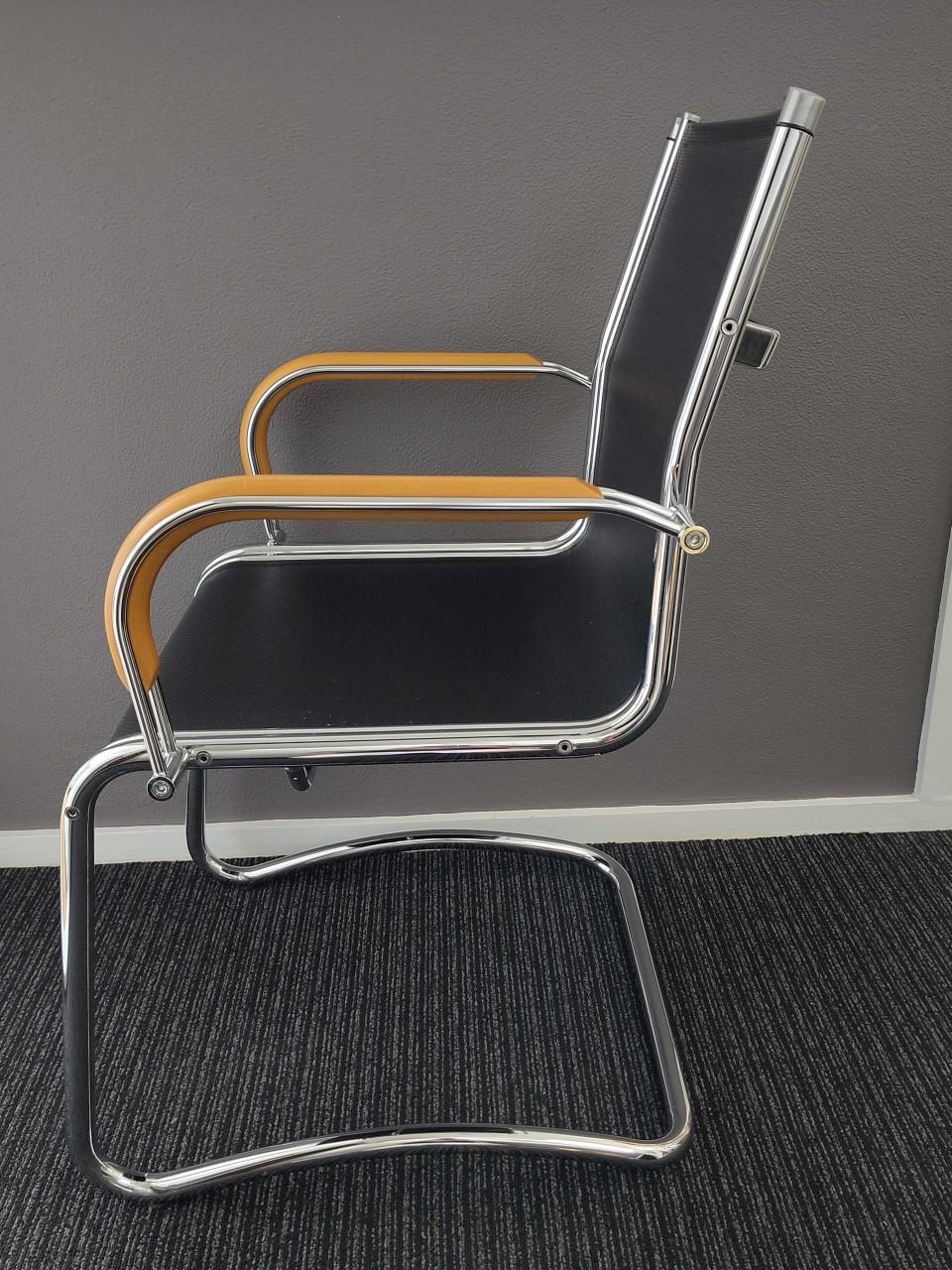 “Sitland” Italiaans design kamerstoelen