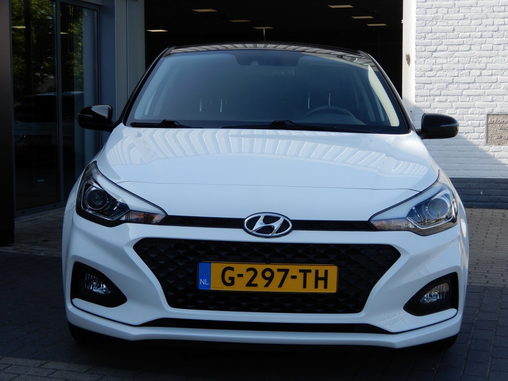 Hyundai I 20 1.0 t-gdi comfort | nl auto | navi | twotone | lm velgen |
