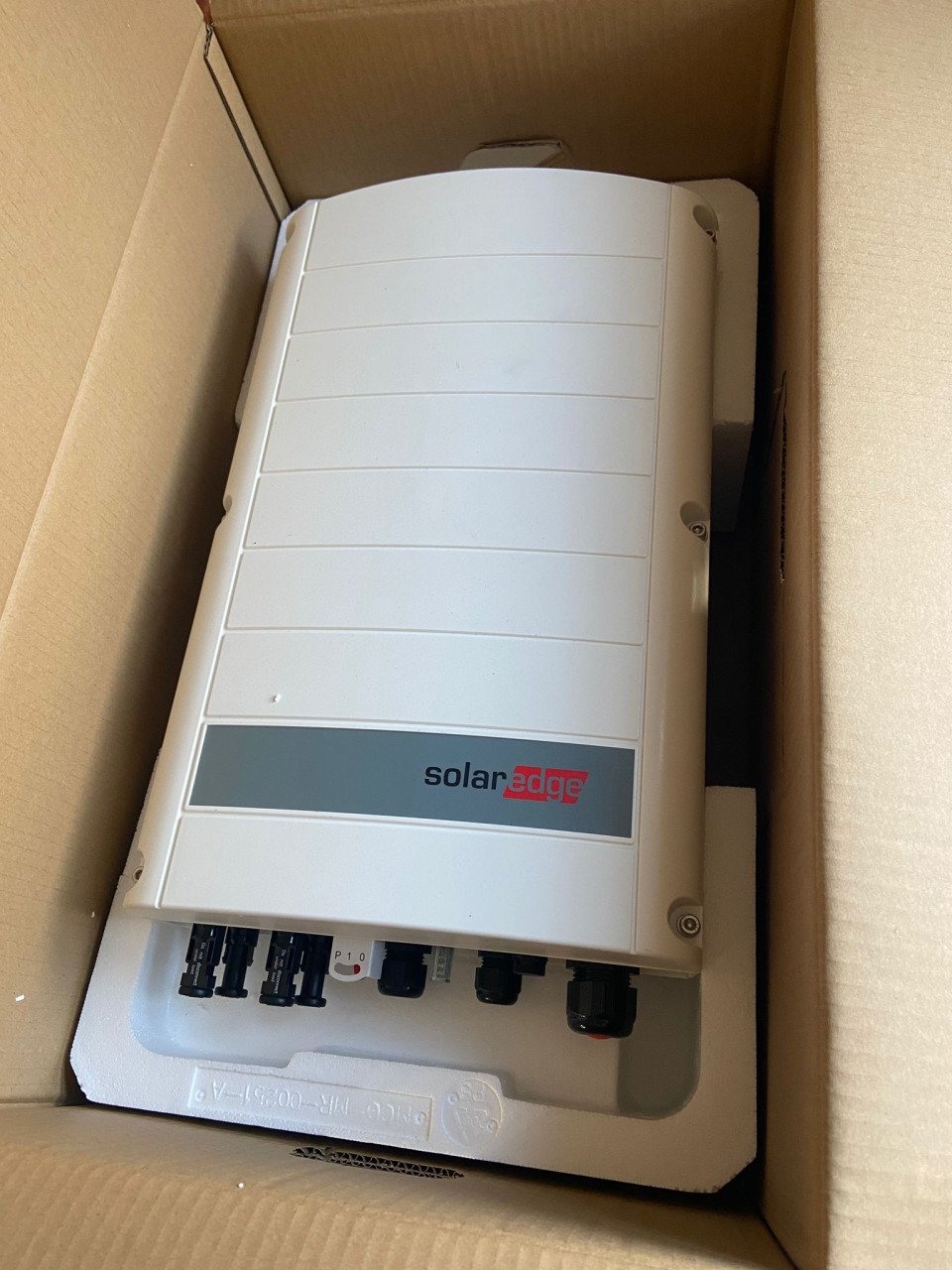 Nieuw in de doos: Solar Edge SE5K 3-fase omvormer + optimizers