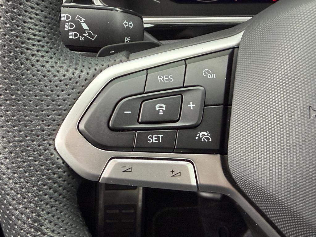 Volkswagen T-roc 1.5 tsi 150pk dsg r-line | camera | keyless | elek. achter