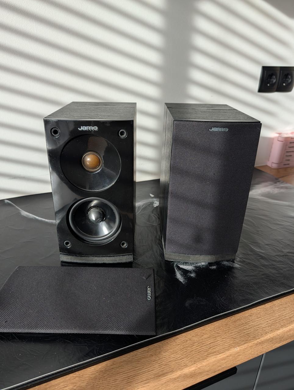 Jamo S608 met center en rears