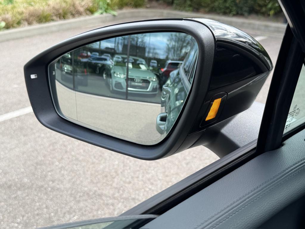 Volkswagen Tiguan 1.5 etsi 150pk dsg goal | trekhaak | 360 camera | iq ligh