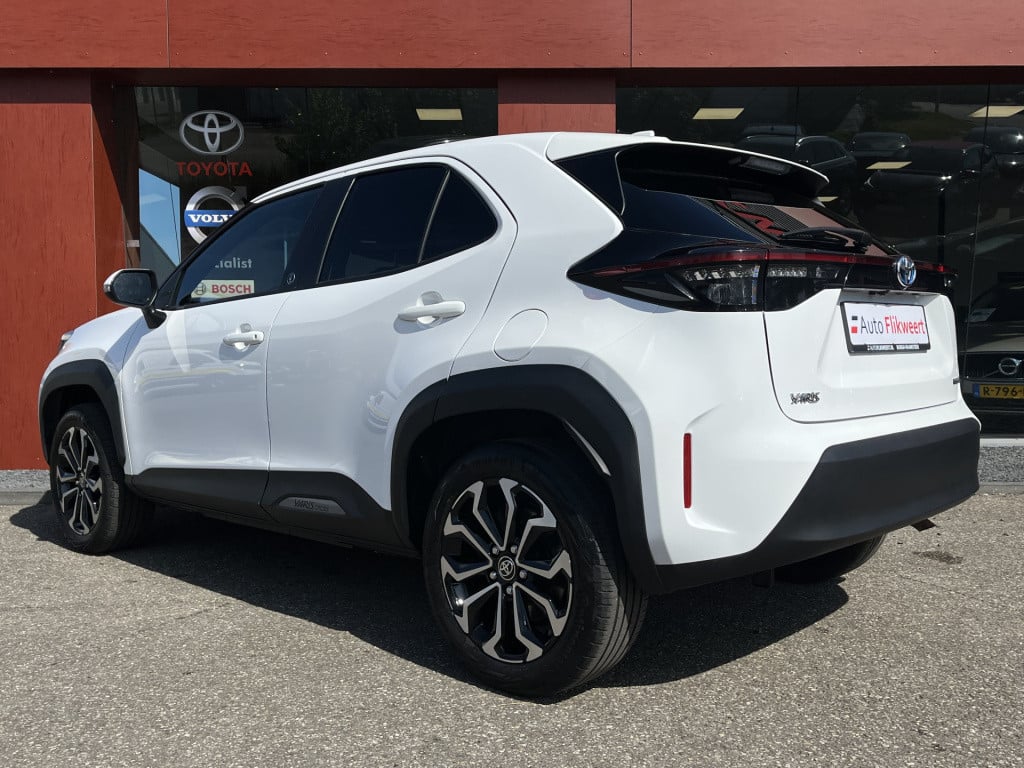 Toyota Yaris Cross 1.5 hybrid dynamic | camera | acc | carplay | keyless