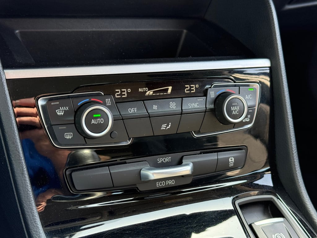 BMW 2-serie active tourer 218i essential