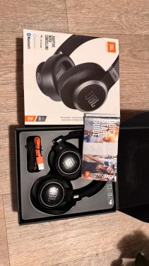 Koptelefoon JBL live 660 noisecancelling