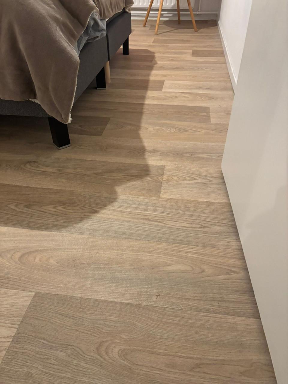 Vinyl vloer houtlook mooie kwaliteit