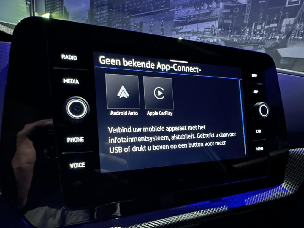 Volkswagen T-cross 1.0 tsi life edition *camera*appconnect*winterpack*acc*