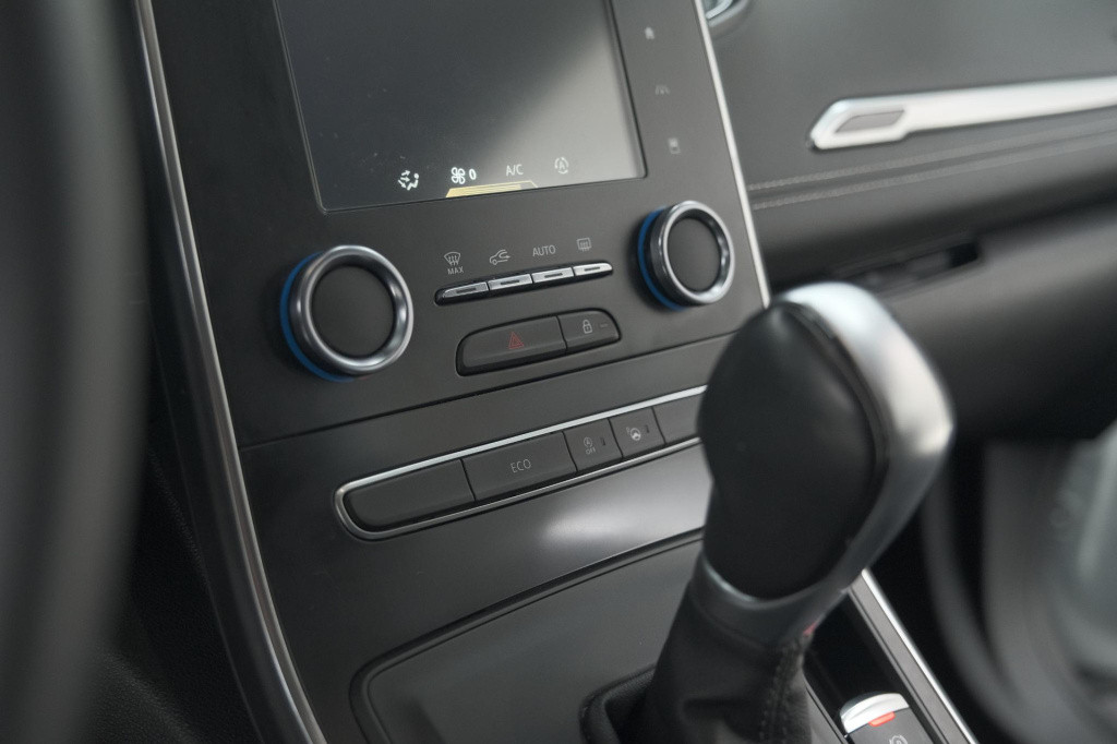 Renault Scenic tce 140 edc intens | trekhaak | camera | dodehoekdetectie | 