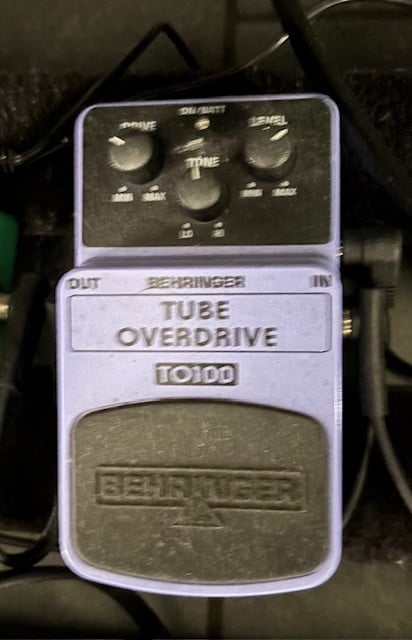 Diverse pedalen in de opruiming