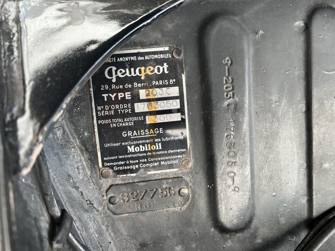 Schitterende Peugeot 203 uit 1955