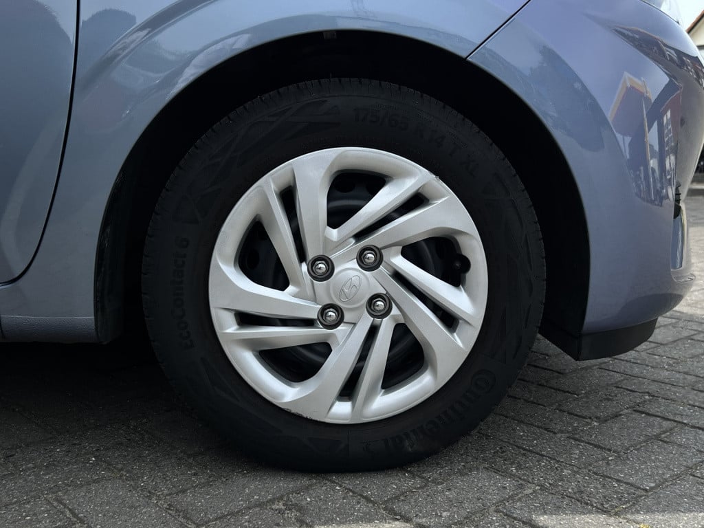 Hyundai I 10 1.0 comfort | camera | cruise control | two tone | apple/ andr
