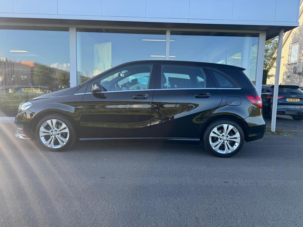 Mercedes-Benz B-Klasse 180 urban automaat , apple-carplay , led