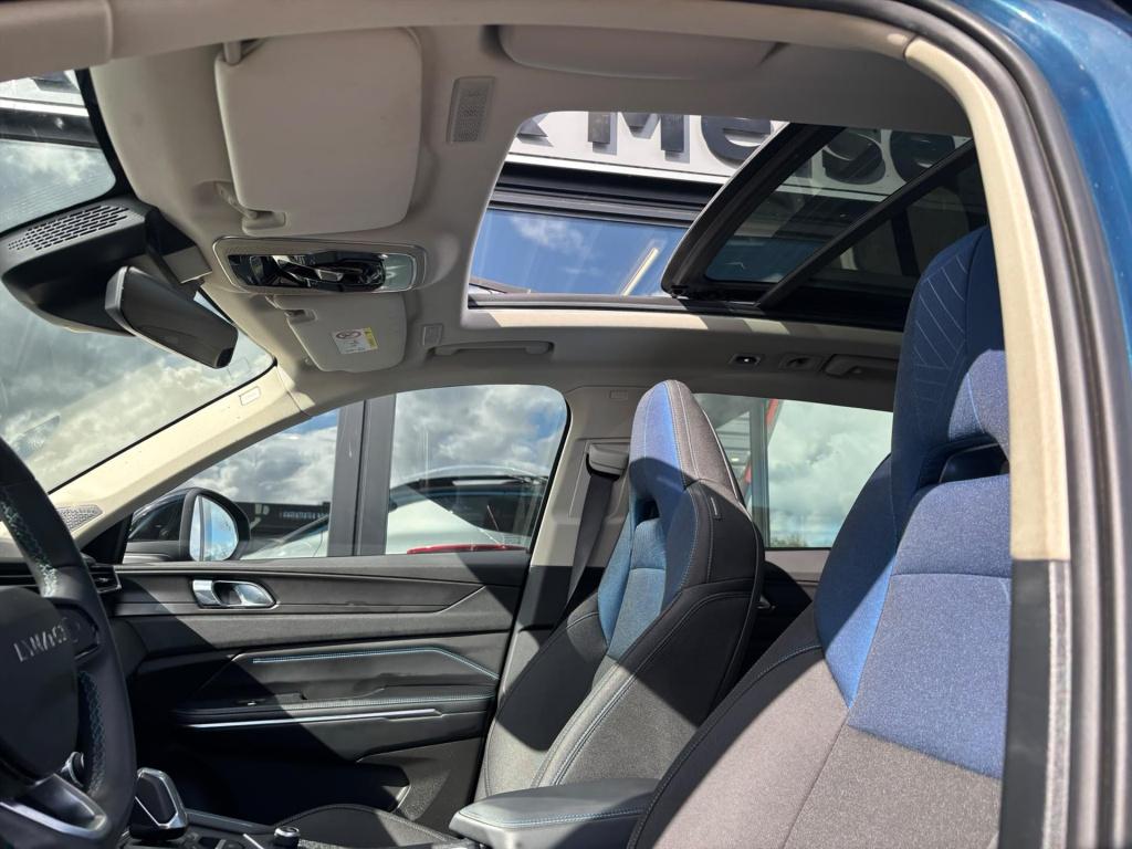 Lynk & Co 01 1.5 261pk phev 7dcth , panodak , adaptive cc , carplay