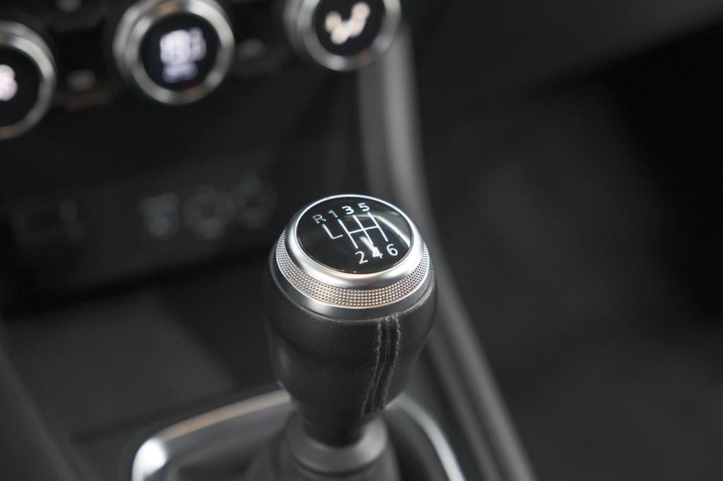 Renault Captur tce 130 intens | trekhaak | camera | parkeersensoren