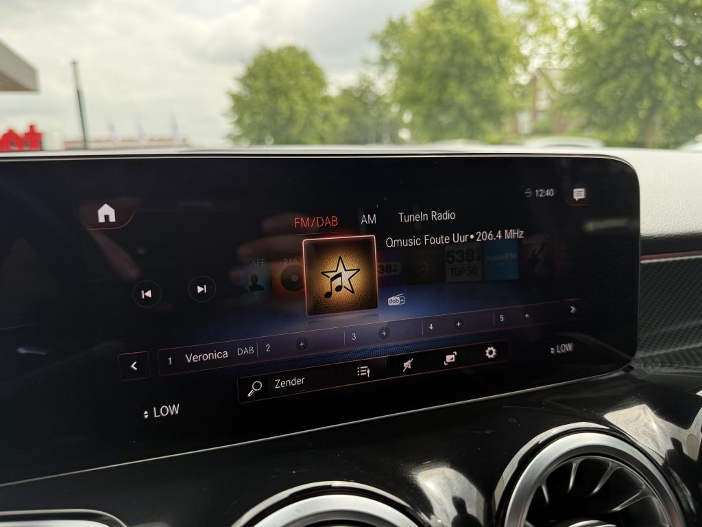 Mercedes-Benz Glb 180 amg line - 7 persoons - origineel nl -