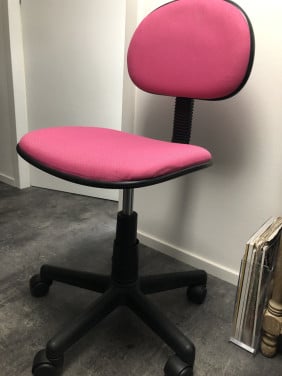 Leuke roze bureaustoel