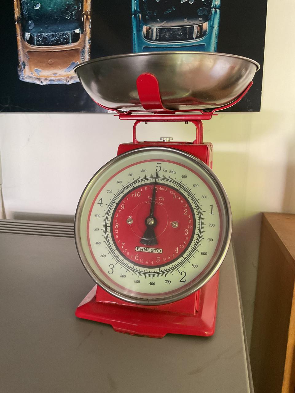 Vintage keukenweegschalen