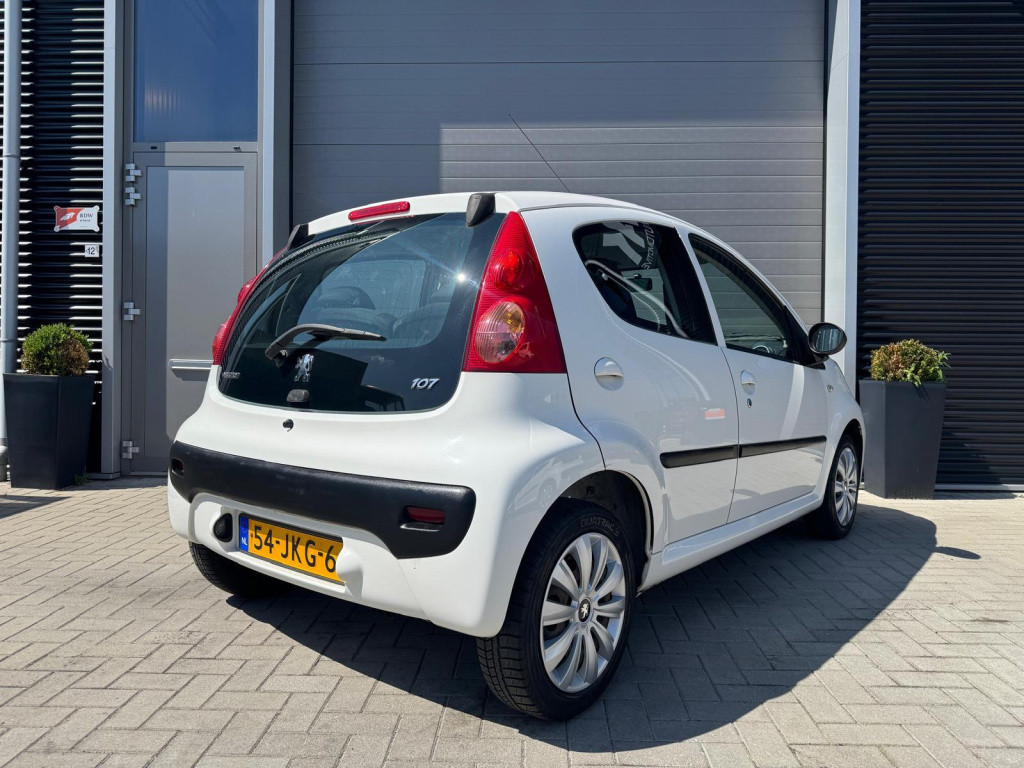 Peugeot 107 1.0-12v sublime/110.000 nap/apk/airco
