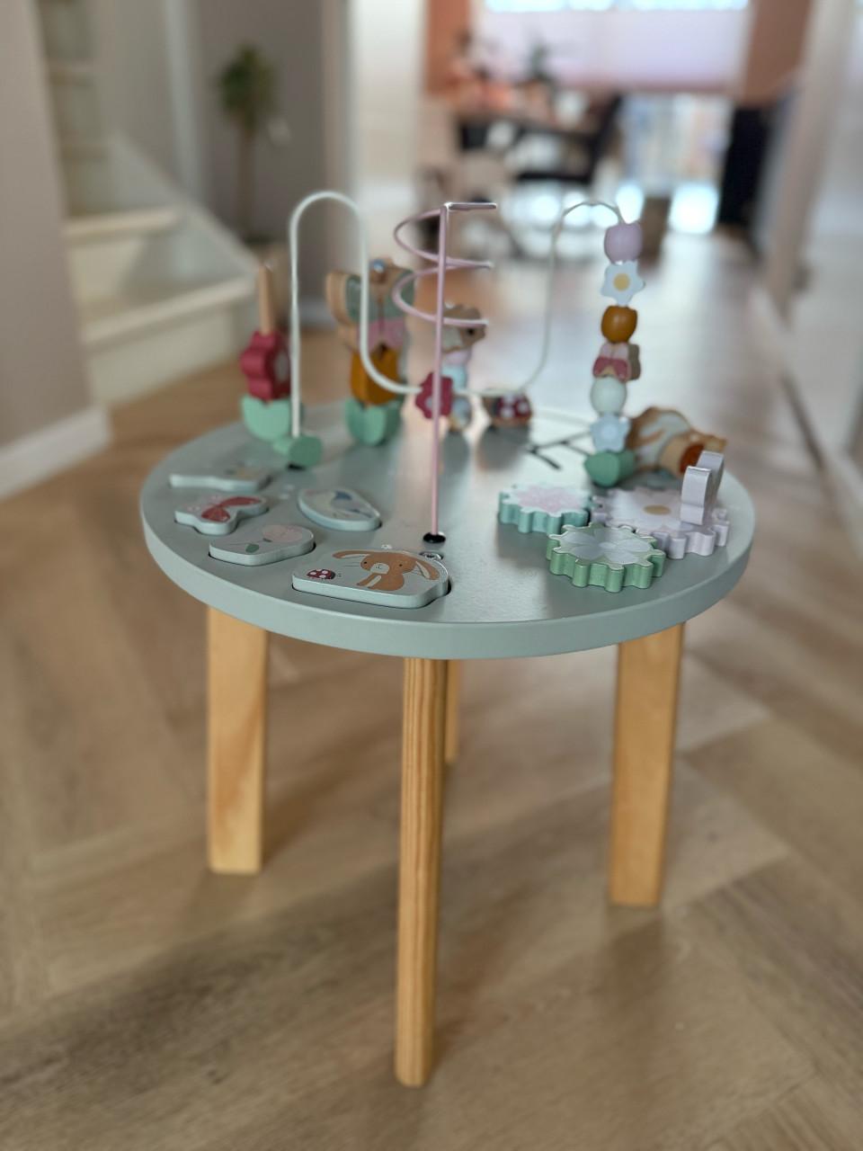 Activiteitentafel van Little Dutch