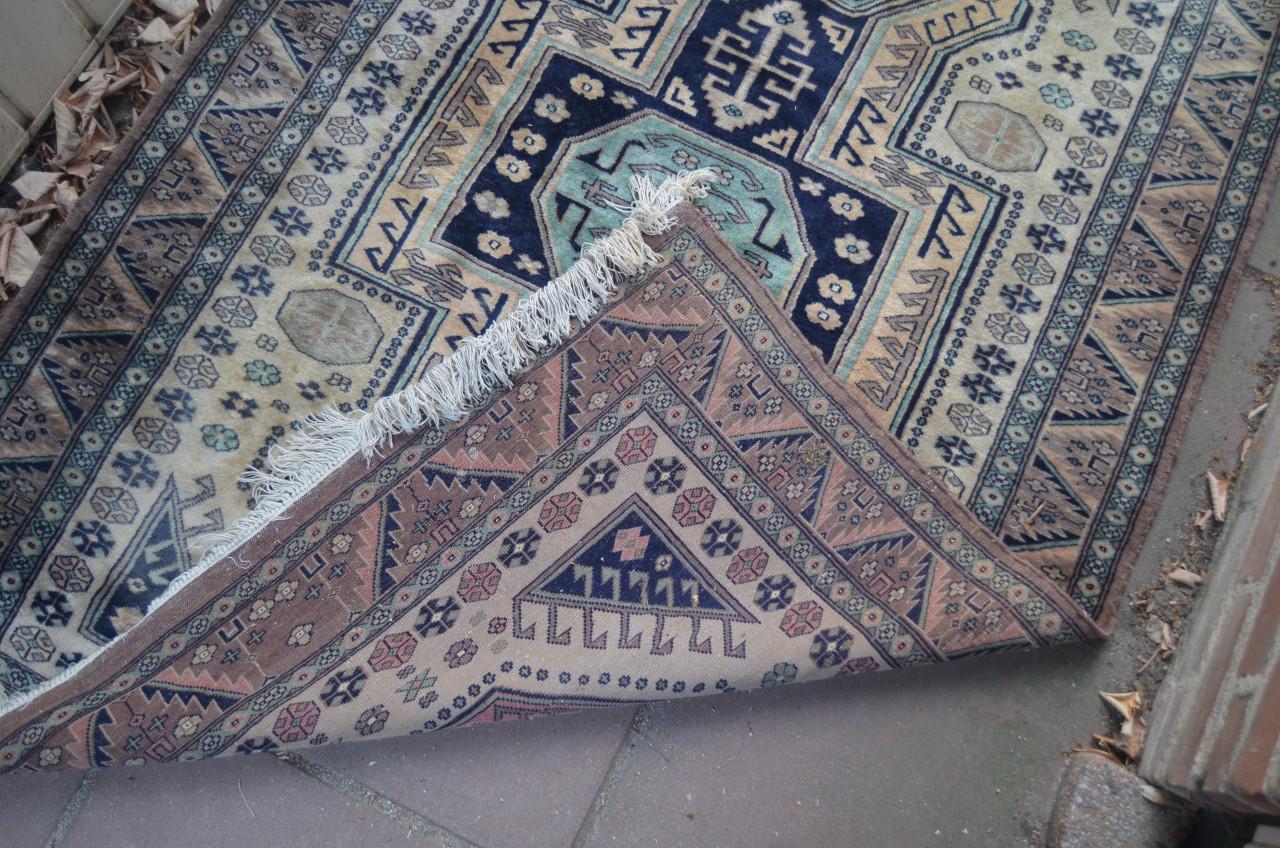 Fraai Tapijt met klassiek Kaukasisch / Kazak ontwerp