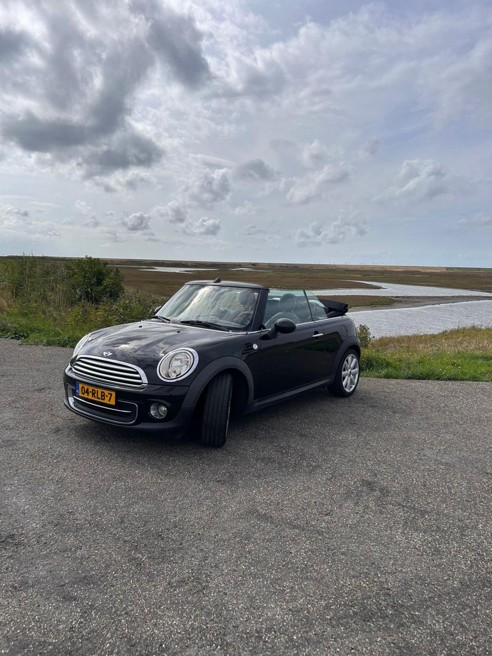 MINI Cooper Cabrio 1.6 | 2011 | 155.500 km | Zwart |