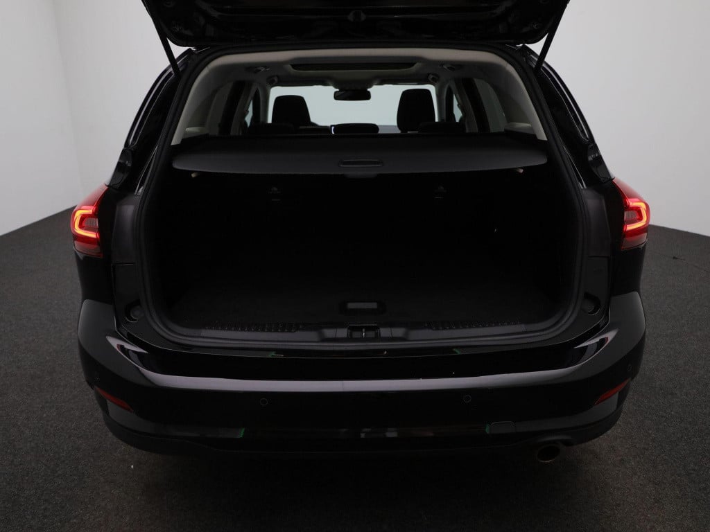 Ford Focus wagon 1.0 ecoboost hybrid titanium | cruise control | climate co