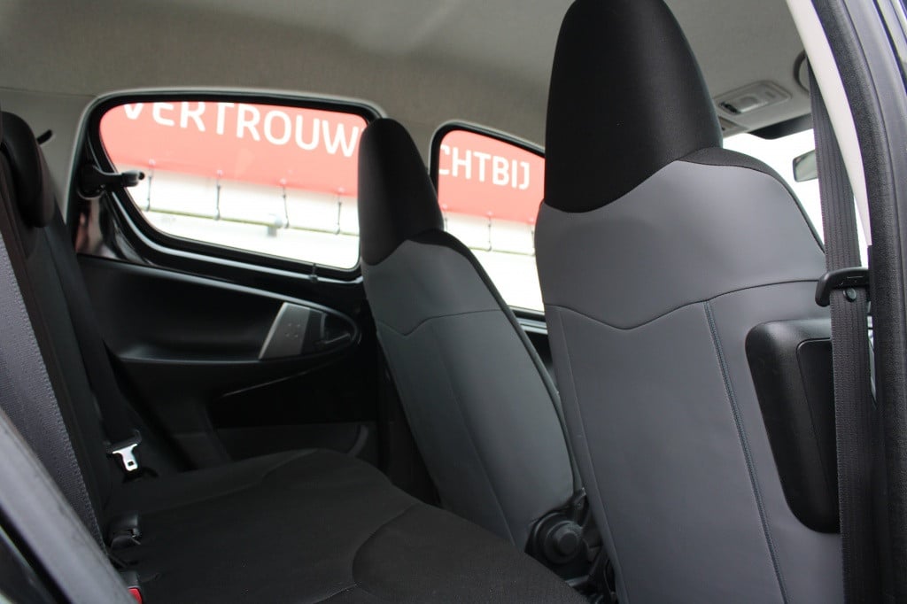 Toyota Aygo 1.0 vvt-i now