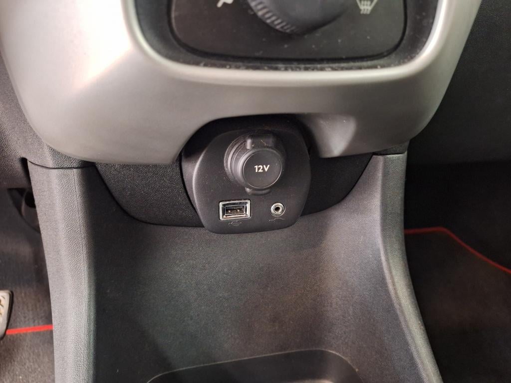 Toyota Aygo 1.0 vvt-i x-play