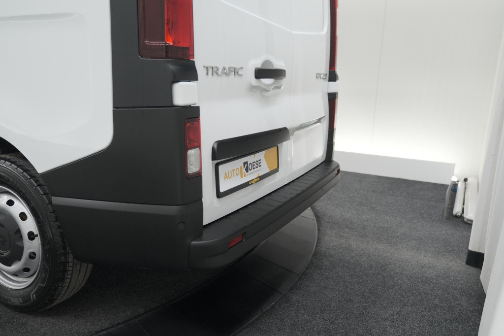 Renault Trafic 2.0 blue dci 130 t29 l2h1 advance dc | 6 zitplaatsen | camer