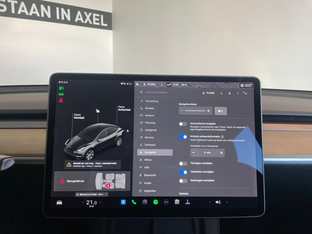 Tesla Model Y long range awd 75 kwh
