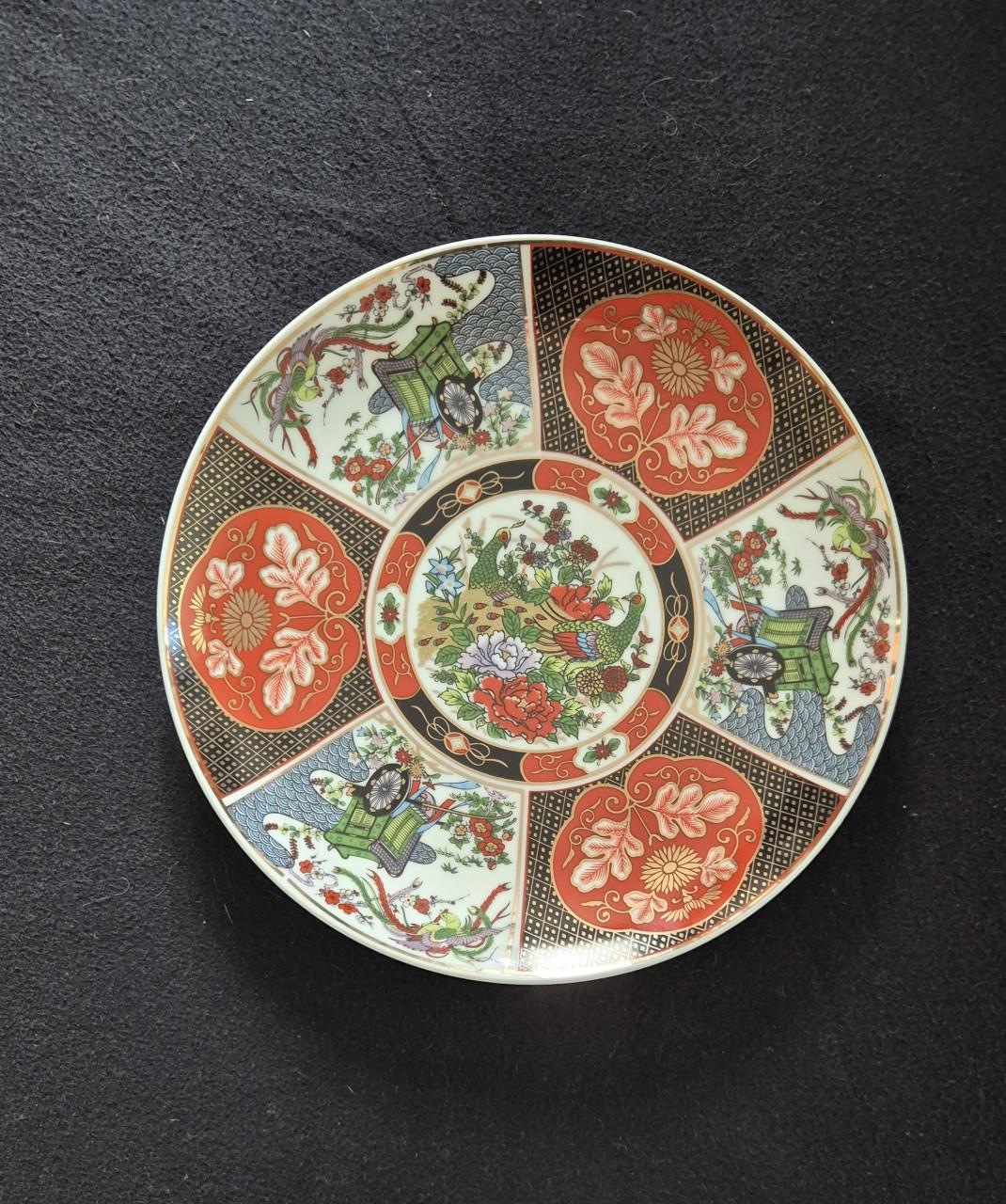 Beschrijving  Vintage Imari porselein  Chinees , jaren 60/ 70