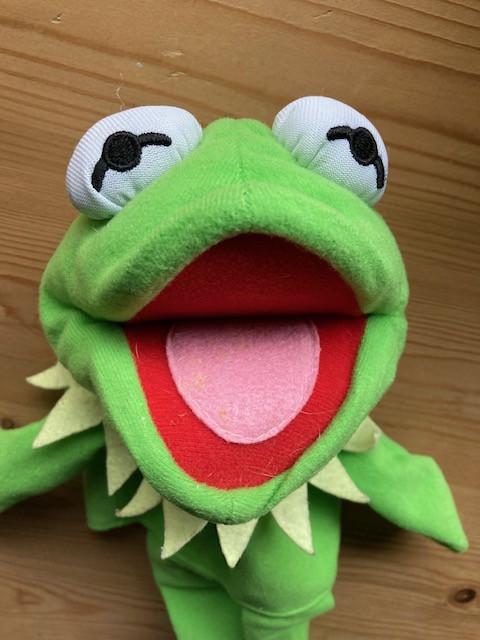 Handpoppen o.a. figuren Fabeltjeskrant en Muppet-show
