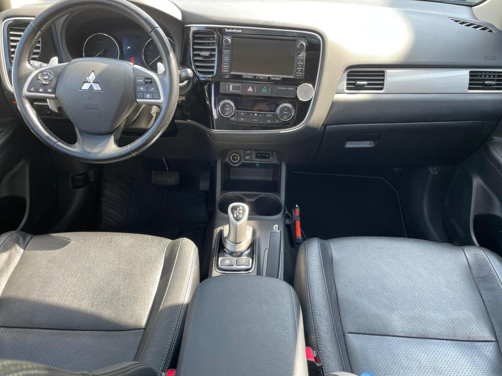 Mitsubishi Outlander 2.0 phev instyle+ mooie staat|lage km stand|