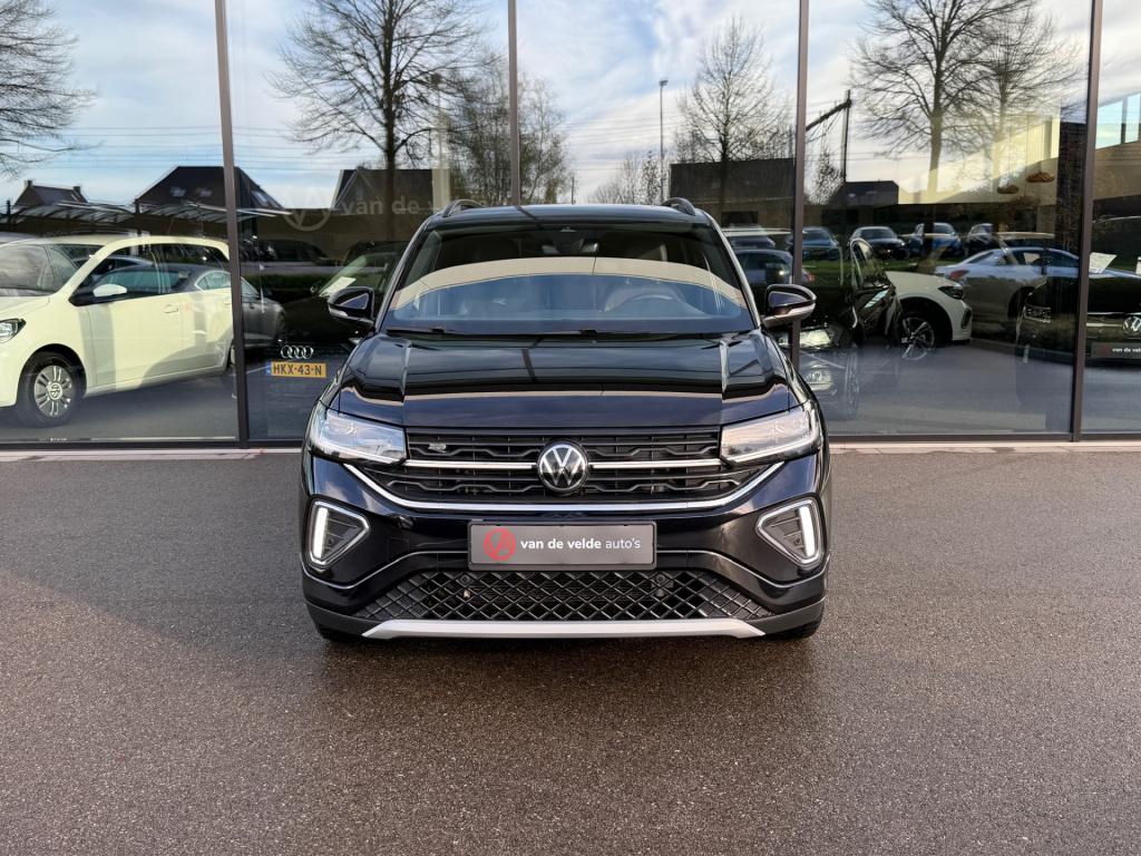 Volkswagen T-cross 1.5 tsi 150pk dsg r-line | camera | trekhaak | navi | iq