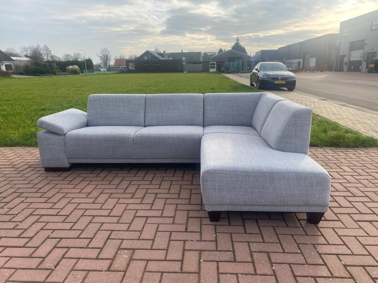 Mooie Grijze Stoffen Hoekbank- Moderne Lounge Zit-Gratis Levering