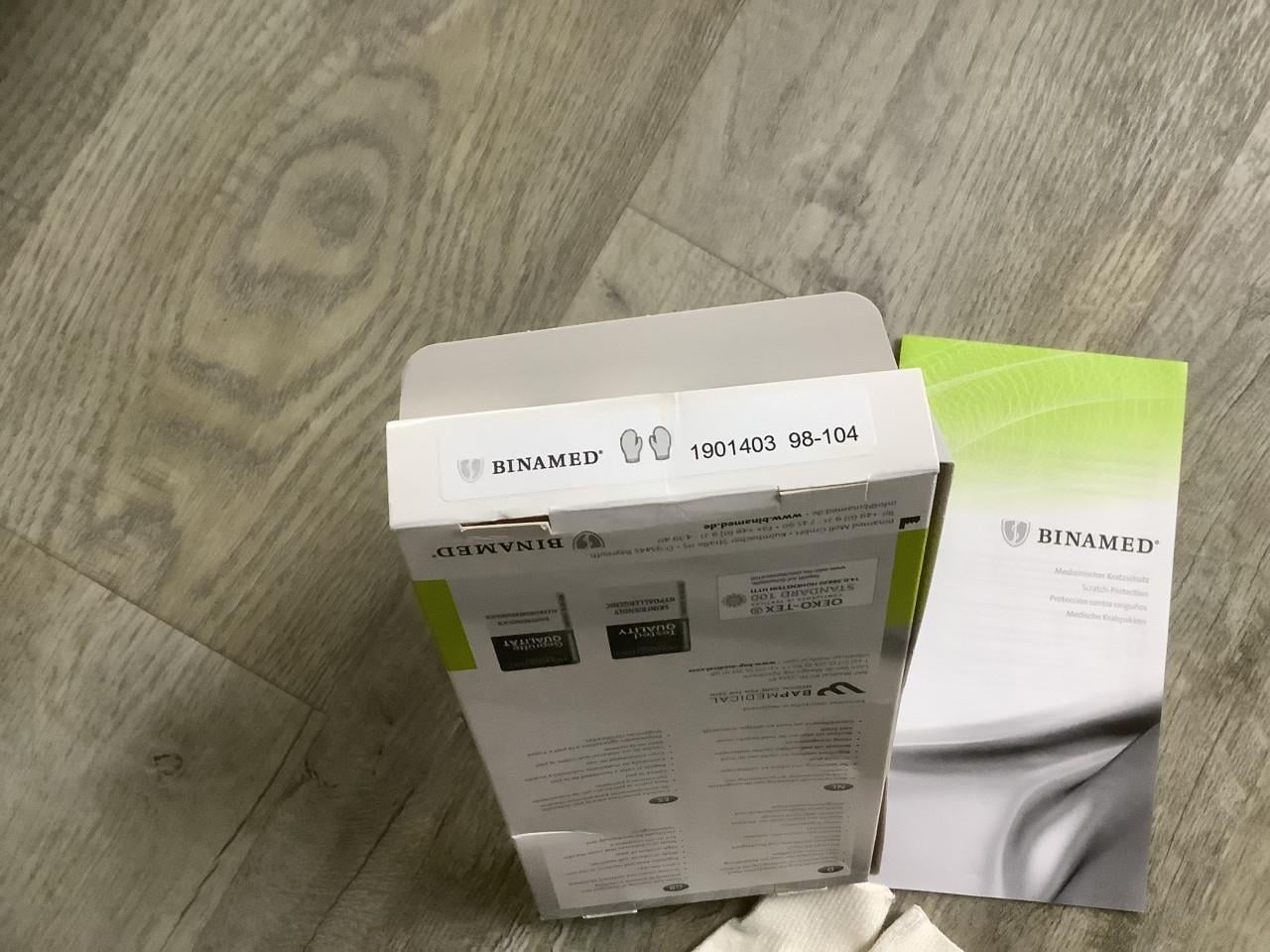 Binamed 2 anti krabpakjes + 2x handschoenen, o.a. bij exceem