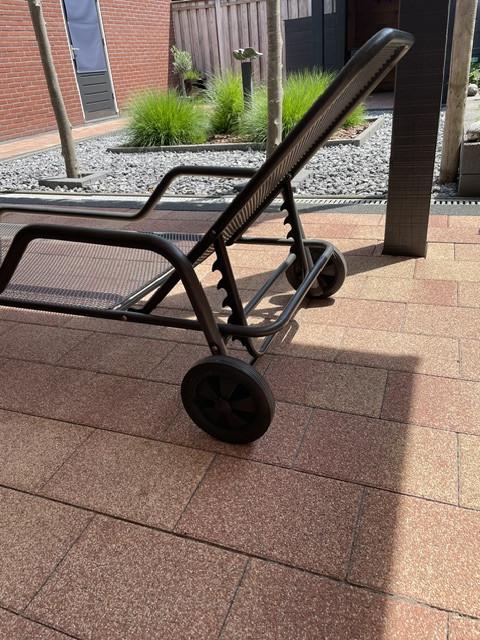Ligbed draadstaal met kussen