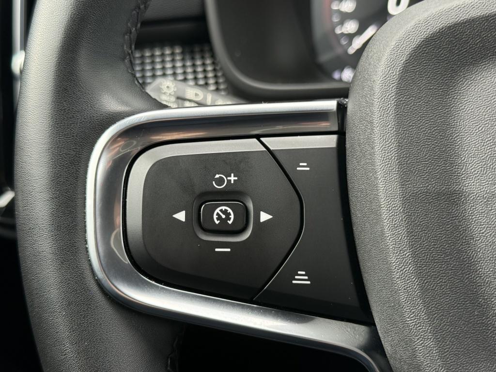 Volvo XC40 t5 262pk recharge r-design| panodak| adap.cruise| trekhaak| came