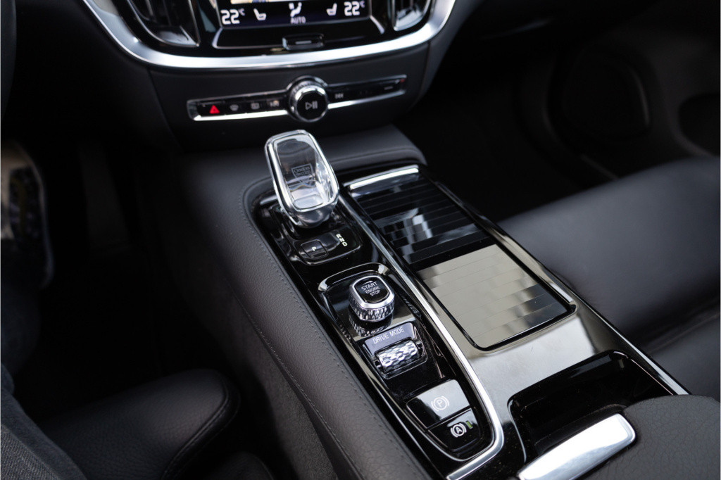 Volvo V60 2.0 t6 recharge awd inscription ✅pano✅hud✅360°✅h&k✅trekhaak✅acc