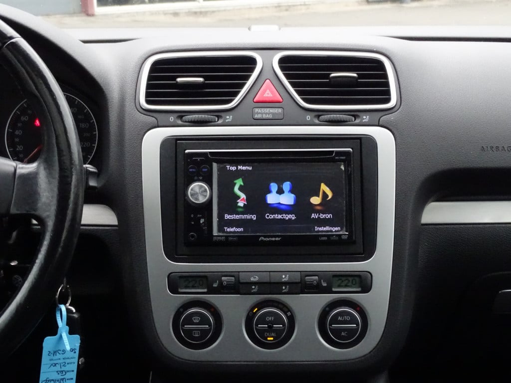 Volkswagen Eos 2.0-16v fsi 150pk | stoelverwarming | leder | navi